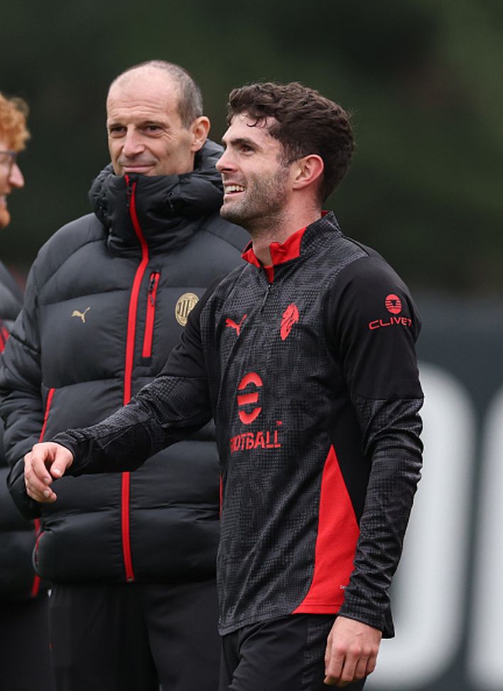 milanello-santo-stefano-con-fullkrug-con-kostic-che-fa-rima-con-vlahovic