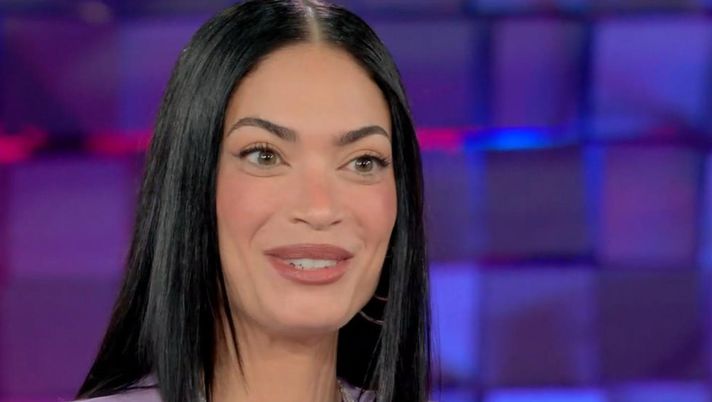 Screen TV Elodie: “Con Iannone va benissimo. Sono orgogliosa di un suo pregio. Il mio momento…” - immagine 1