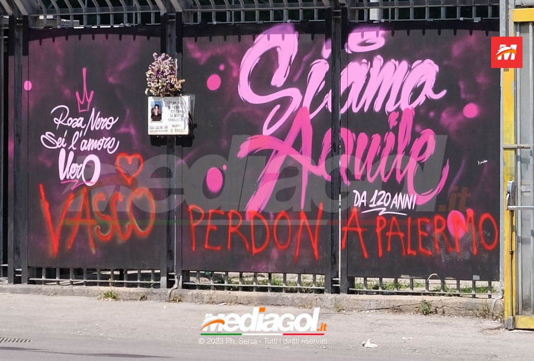 FOTO, “Vasco perdona Palermo” imbrattati i graffiti del ‘Renzo Barbera’ (GALLERY)- immagine 1