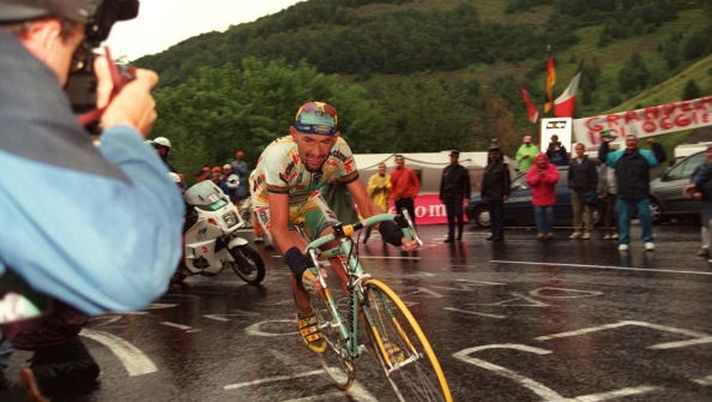 marco-pantani-tifoso-milan-onore-omaggio