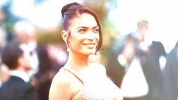 VIDEO / Elodie al matrimonio della mamma Claudia Marthe