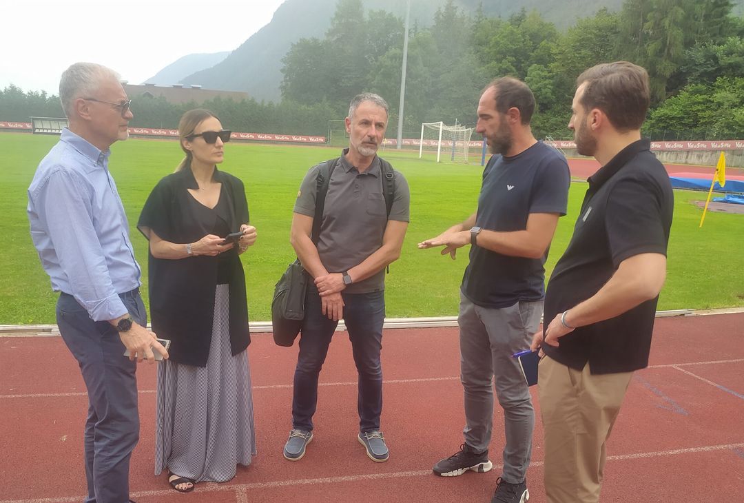 GALLERY Dimaro, sopralluogo di Stellini e dello staff di Conte: tutte le foto - immagine 14