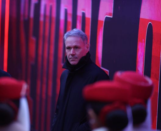 MILANO, ITALIA - 15 DICEMBRE: Marco van Basten assiste alla partita di Serie tra Milano e Genoa allo Stadio Giuseppe Meazza il 15 dicembre 2024 a Milano, Italia. (Foto di Claudio Villa/AC Milan tramite Getty Images) Van Basten duro su Salah: “Ha il cervello di un insetto. Slot molto sincero”- immagine 2