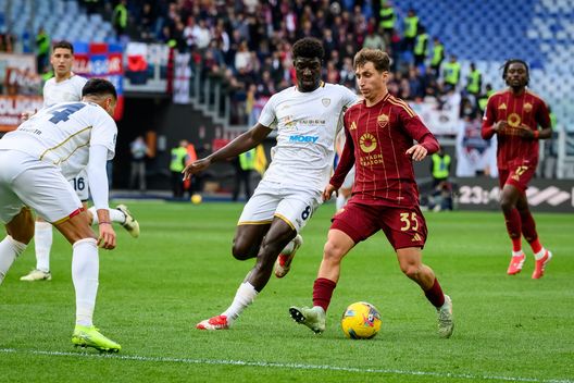 Roma, il riscatto di Dovbyk: Cagliari ko 1-0. Ranieri vola a -2 dalla Lazio- immagine 2