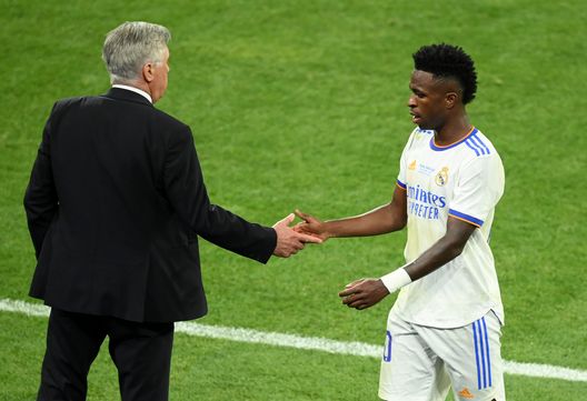 Ancelotti Vinicius Real Madrid (getty images) Ancelotti Vinicius Real Madrid