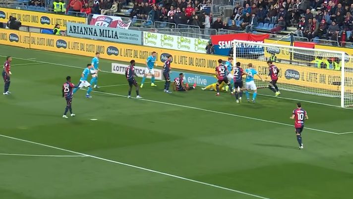 Cagliari-Napoli 0-1, McTominay regala tre punti agli azzurri: gli highlights – VIDEO - immagine 1