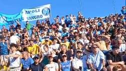 L’amore per Conte non ha eguali: cori a squarciagola per il mister al Patini