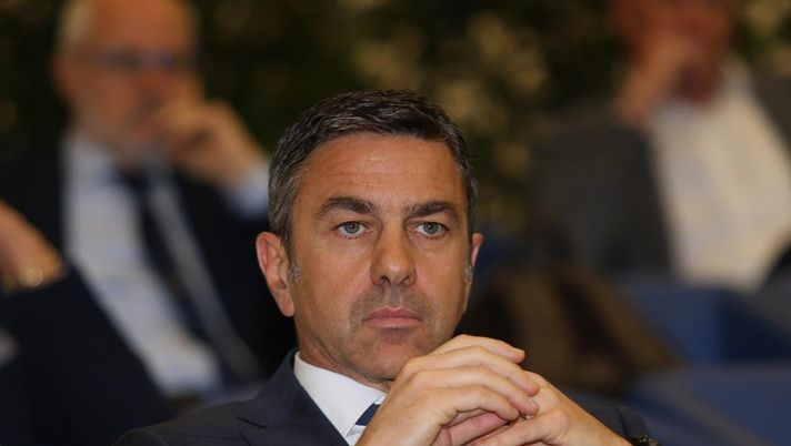 Milan, Costacurta: 'Ecco cosa avrei rubato a Maldini e Costacurta. Leao ...'
