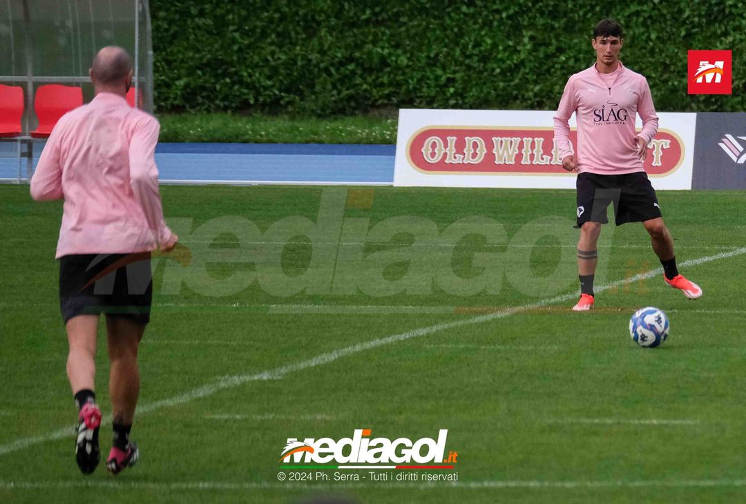 FOTO Ritiro Palermo, seduta mattutina al centro sportivo di Livigno (GALLERY) - immagine 12