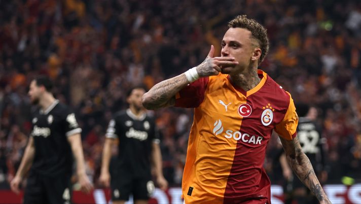 Disastro a Istanbul per la Juventus, che perde 5-2 in casa del Galatasaray: a segno per ben due volte l'ex Napoli Noa Lang galatasaray juventus
