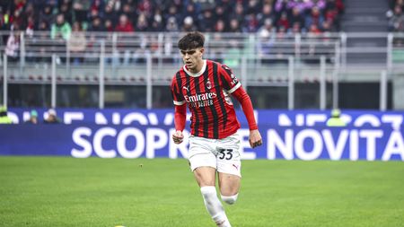 MILAN, ITALY - JANUARY 26: Davide Bartesaghi of AC Milan in action during the Serie A match between AC Milan and Parma at Stadio Giuseppe Meazza on January 26, 2025 in Milan, Italy. (Photo by Giuseppe Cottini/AC Milan via Getty Images) Bartesaghi Torriani