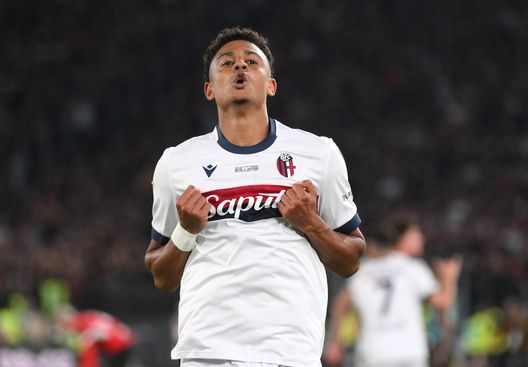 Roma, Italia - 14 maggio 2025: Dan Ndoye esulta dopo aver segnato contro il Milan. (Foto di Marco Rosi/Getty Images) Calciomercato Bologna: acquisti, cessioni e trattative dei Felsinei- immagine 3