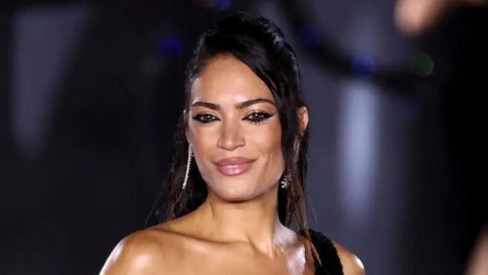 Testi di Sanremo, un accademico della Crusca: “Elodie? Banalità sconcertante. Fedez? Cadono…” - immagine 1