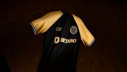 Cristiano Ronaldo, lo Sporting Lisbona gli dedica la terza maglia 2023-24