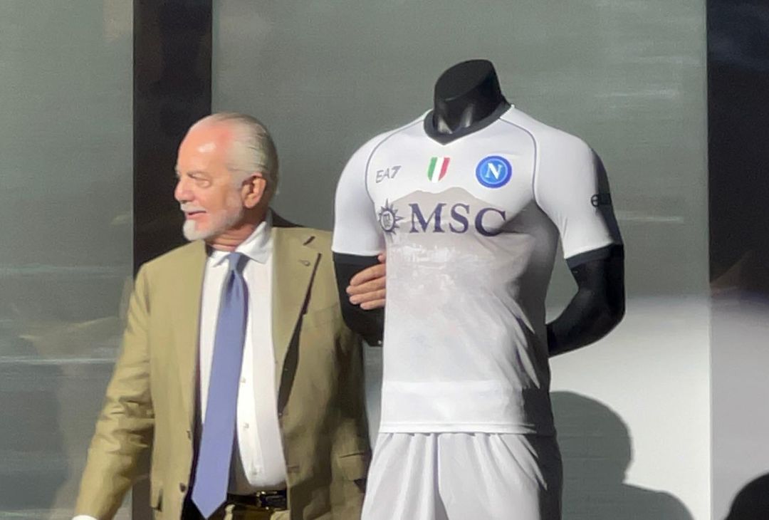 GALLERY Le maglie Home e Away del Napoli campione d’Italia: confermate le anticipazioni - immagine 3