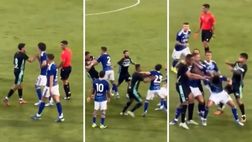 Como-Betis, altro che amichevole: pugni in faccia, rissa e due espulsi | VIDEO