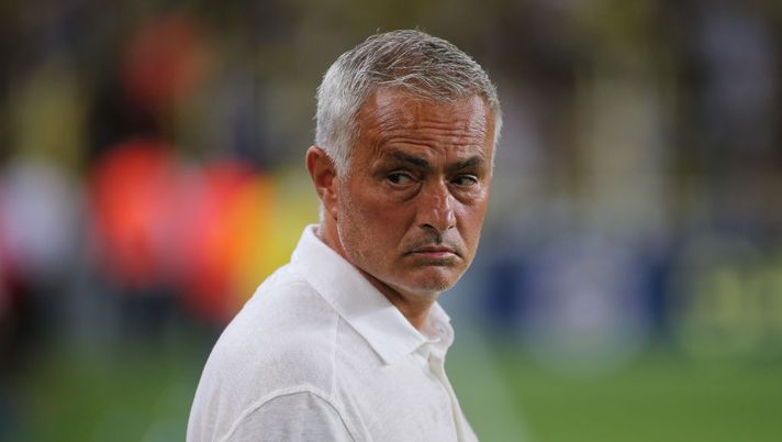 Fenerbahçe, Mourinho vince e si fa ammonire alla prima di campionato