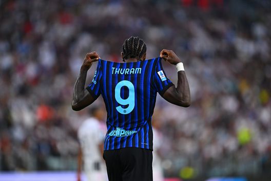 Inter-Slavia, Thuram esce toccandosi la coscia. Ed ecco cosa ha risposto al medico preoccupato- immagine 3