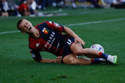 (Photo by Timothy Rogers/Getty Images) Fausto Pizzi: “Inter, lo scettro del mercato. Gudmundsson…”- immagine 2