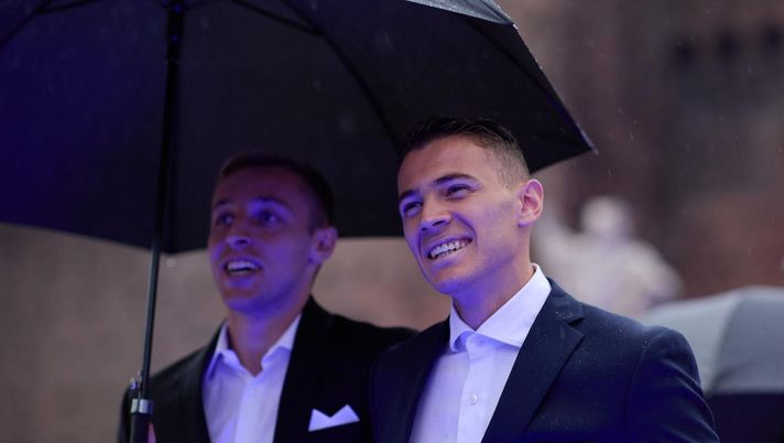 Frattesi e Asllani in macchina fuori Appiano. Davide a Kristjan: “Sorridi che sono tornato” - immagine 1