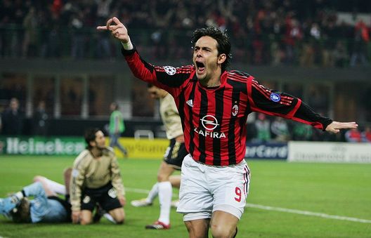 Milano, Italia - 8 marzo 2006: Filippo Inzaghi del Milan esulta dopo aver segnato contro il Bayern Monaco. (Foto di Laurence Griffiths/Getty Images} Milan, tutte le volte in cui i rossoneri hanno giocato l’8 marzo- immagine 2