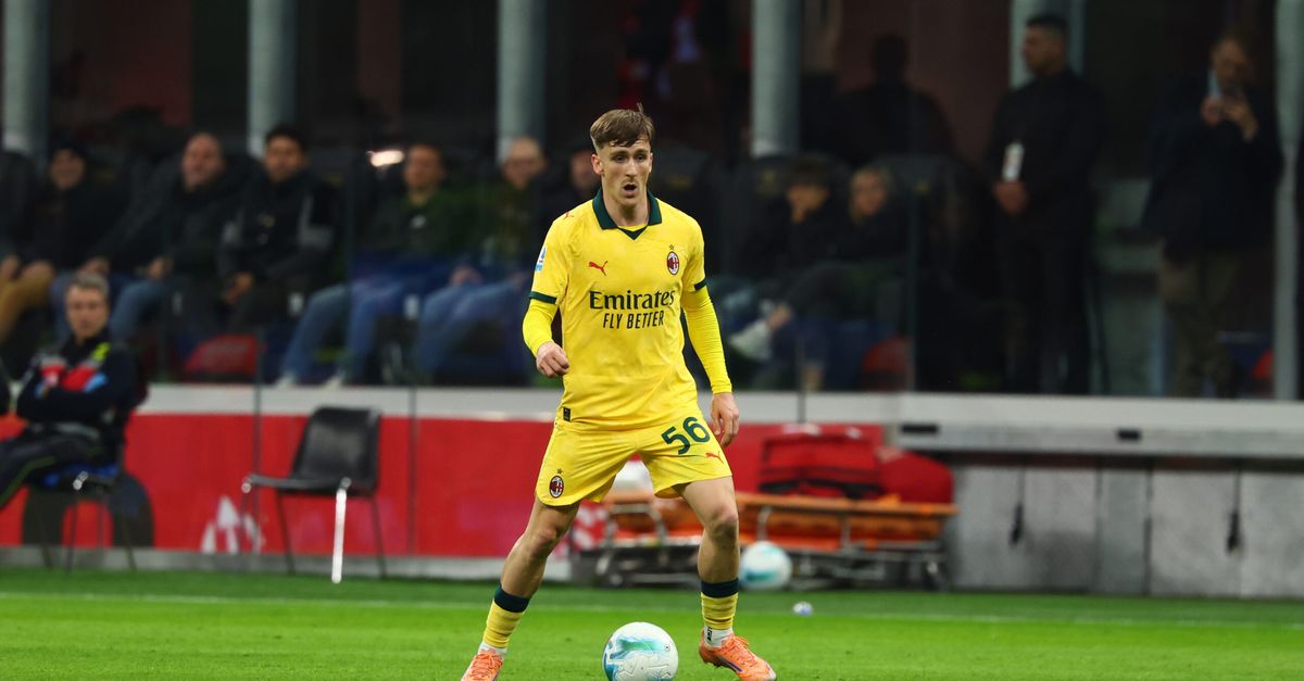 Milan Fiorentina, Saelemaekers: “Quando Leao è in forma non possiamo che essere contenti” Milan Fiorentina, Saelemaekers: “Quando Leao è in forma non possiamo che essere contenti”