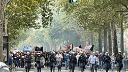 Video – Tifosi bianconeri: scontri con la polizia il giorno del Derby