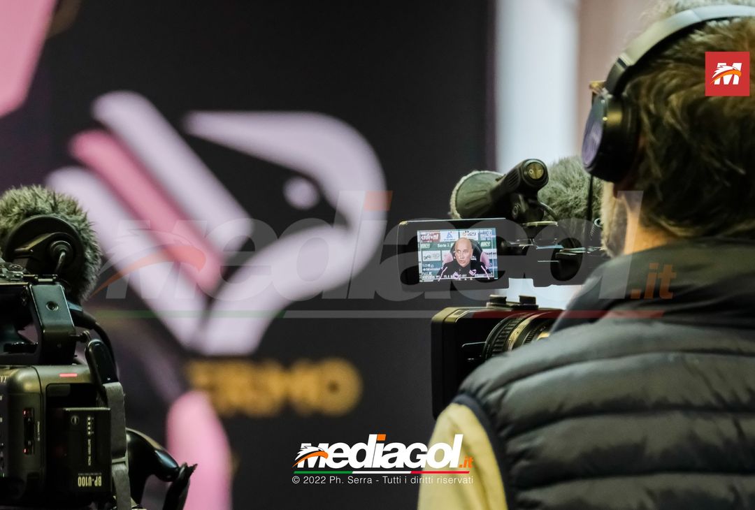 FOTO PALERMO, verso il Venezia: Mister Corini in conferenza stampa (Gallery) - immagine 10