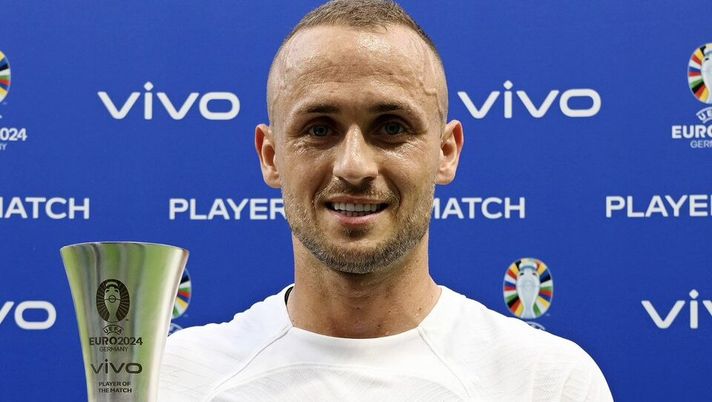 Lobotka MVP contro il Belgio, arrivano i complimenti del Napoli: il post sui social - immagine 1