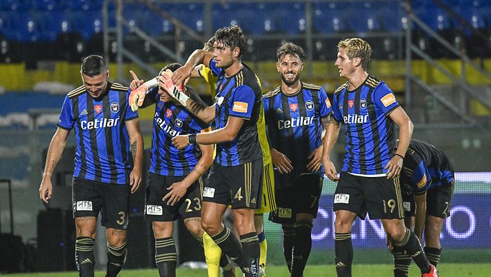 PISA, ITALY - JULY 17: Francesco Lisi of Pisa SC celebrates with teammates after scoring his team's second goal during the Serie B match between SC Pisa v Trapani Calcio at Arena Garibaldi on July 17, 2020 in Pisa, Italy. (Photo by Getty Images/Getty Images for Lega Serie B)  Pisa