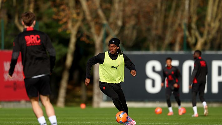 Leao Allegri Leao operaio, gli elogi di Allegri: Max mette in guardia sulla Lazio