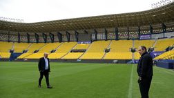 Mercato, Fabiani a casa Sarri. Il ds chiaro: “Non smantelliamo la Lazio. La linea…”