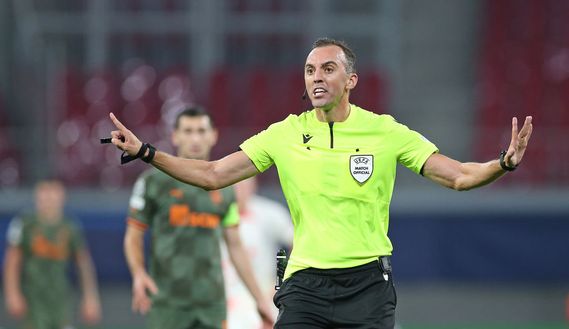 Lipsia, Germania - 6 settembre 2022: João Pinheiro durante la partita di Champions League tra Lipsia e Shakhtar Donetsk. (Foto di Cathrin Mueller/Getty Images) Psg-Tottenham, sarà João Pinheiro l’arbitro della Supercoppa UEFA- immagine 3