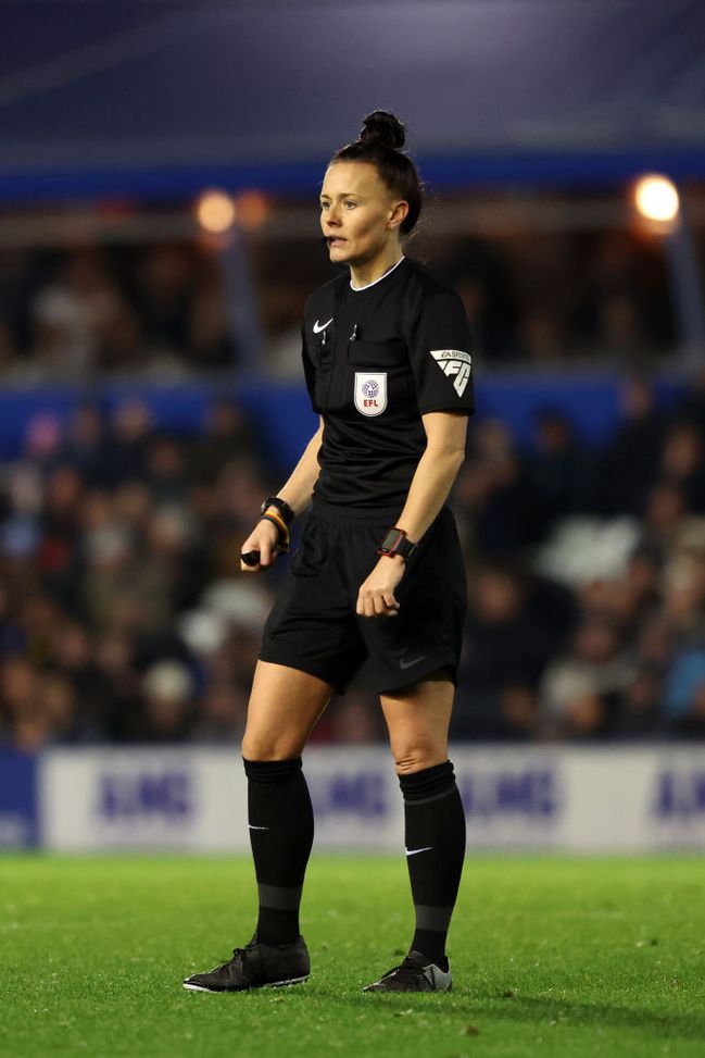 Rebecca Welch, proprio lei: il primo arbitro donna della Premier League- immagine 2