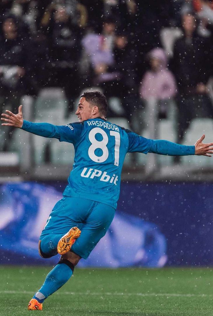 GALLERY Il Napoli celebra il 2023 con gli scatti più belli: un anno magico - immagine 6