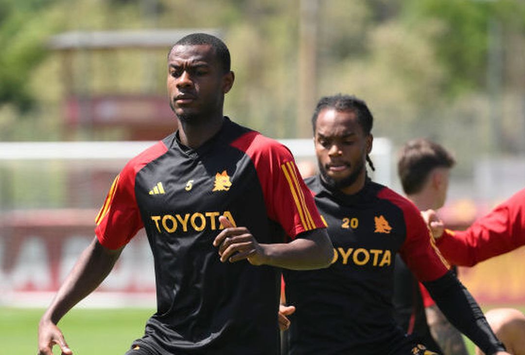 Roma, la rifinitura prima della trasferta di Napoli – FOTO GALLERY - immagine 10