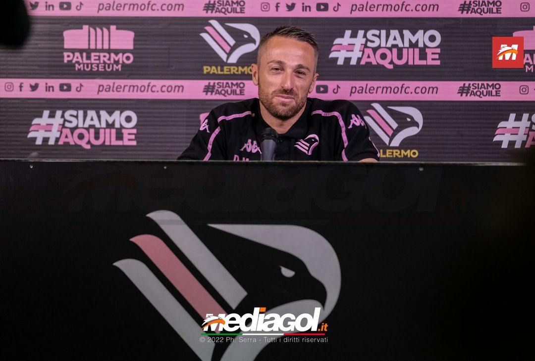 FOTO RITIRO PALERMO, Roberto Floriano in conferenza stampa (Gallery) - immagine 9