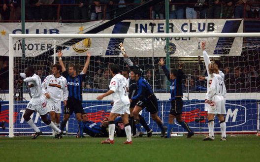 Inter-Juventus History, l’iconica rete di Toldo nel 2002… oppure di Vieri?- immagine 2