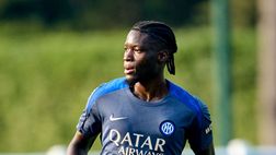 Inter, Agoumé al Siviglia entro la settimana: affare in chiusura, tutte le cifre