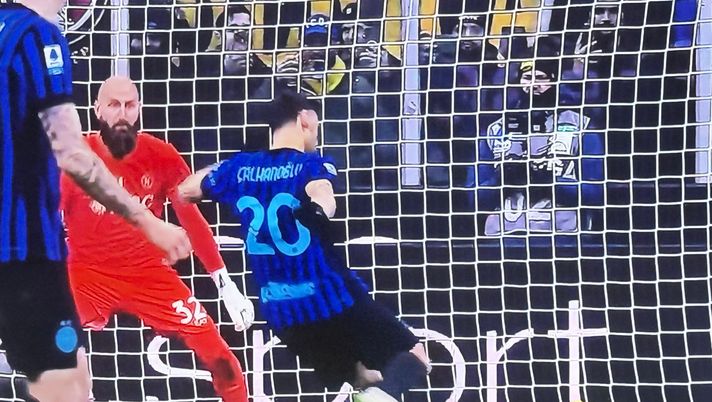 calhanoglu inter napoli