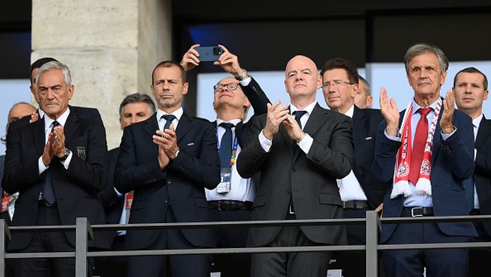 BERLIN, GERMANY - JUNE 29: Gabriele Gravina, President of Italian Football Federation (L), Aleksander Ceferin, President of UEFA, (L2) Gianni Infantino, President of FIFA, (R2) and Dominique Blanc, President of Switzerland Football Federation, look on prior to the UEFA EURO 2024 round of 16 match between Switzerland and Italy at Olympiastadion on June 29, 2024 in Berlin, Germany. (Photo by Justin Setterfield/Getty Images) Perth Milan