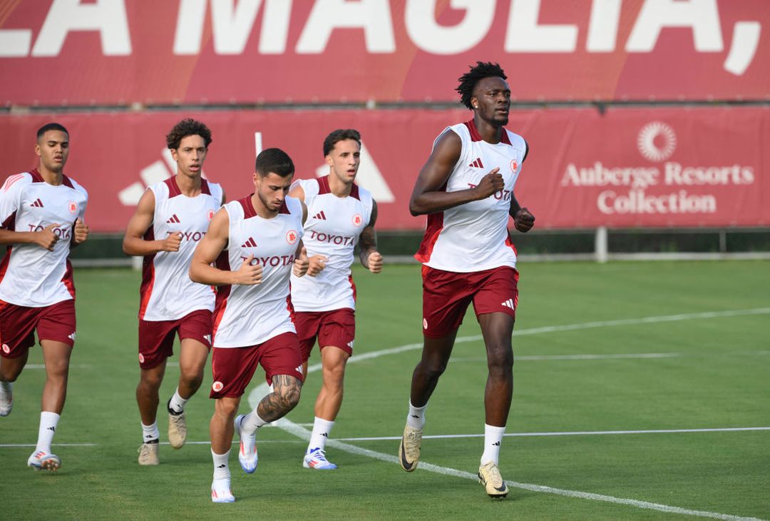 Roma, inizia il ritiro – FOTO GALLERY - immagine 42