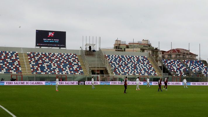 Giocatori del Crotone costretti a lasciare le maglie: emessi 15 Daspo - immagine 1