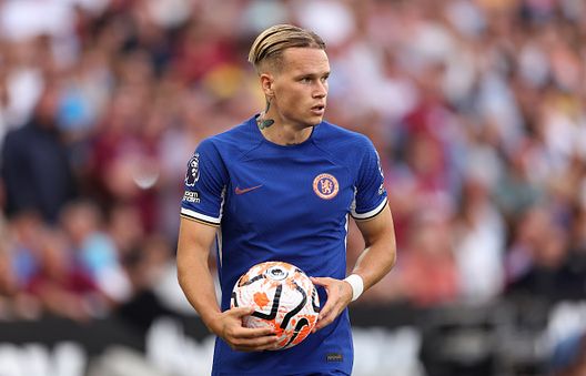 Mudryk con la maglia del Chelsea (Photo by Julian Finney/Getty Images) Cole Palmer: “Messi il mio idolo da sempre. Parlerò con Mudryk per la 10”- immagine 4