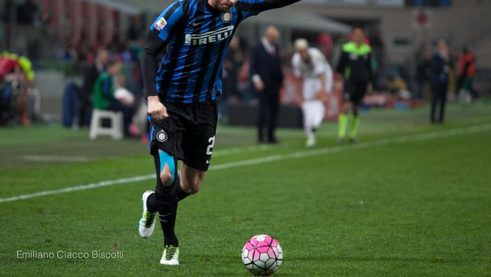 Calciomercato: Santon si trasferisce al Napoli per 5 milioni- immagine 1