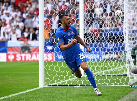 GELSENKIRCHEN, GERMANIA - 30 GIUGNO: Ivan Schranz, attaccante della Slovacchia e dello Slavia Praga. (Foto di Clive Mason/Getty Images) Slovacchia