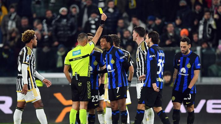 Cuadrado, ritorno a Torino con l’Inter. I tifosi della Juve lo fischiano - immagine 1