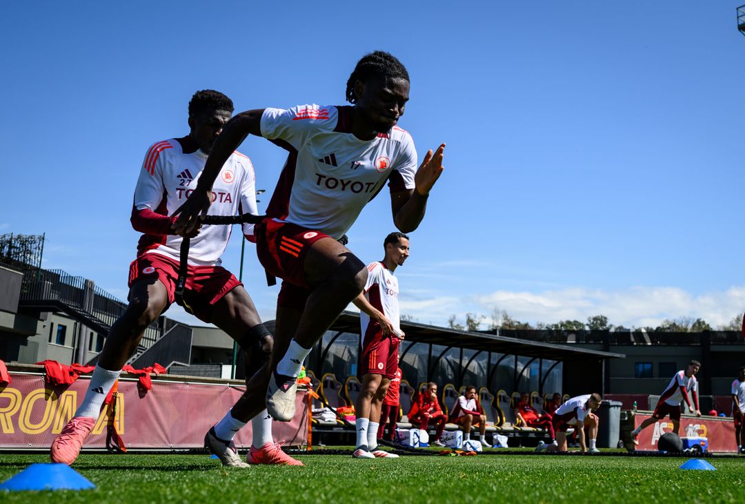 Verso Roma-Juventus: l’allenamento a Trigoria – FOTO GALLERY - immagine 18