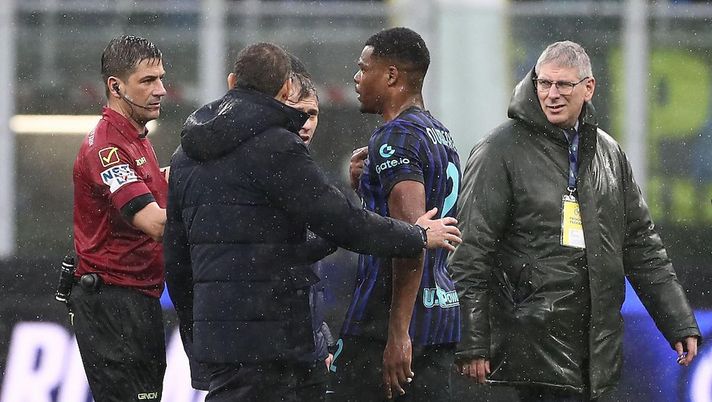 Getty In casa Inter ora c’è una sensazione netta e pesante: “Non devono essere gli arbitri a…” - immagine 1