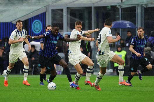 Stramaccioni: “Su Frattesi è rigore, ne abbiamo visti dare 90. Dumfries? Perché doveva…”- immagine 3